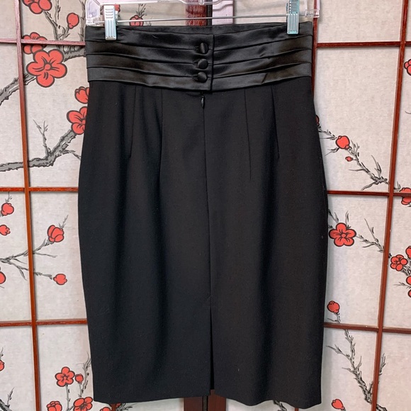 Escada wool and silk skirt - Picture 2 of 4